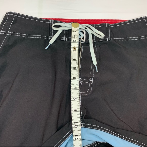 Billabong Men's Board Short Size 33 color black with billabong accesory tool - Picture 15 of 15